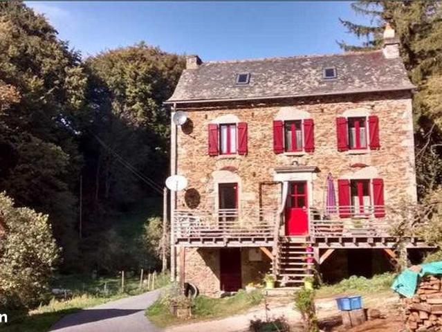 Propriété 5 pièces 137 m²