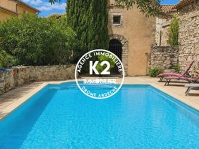 Propriété 5 pièces 138 m²
