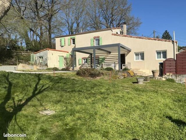 Propriété 5 pièces 138 m²