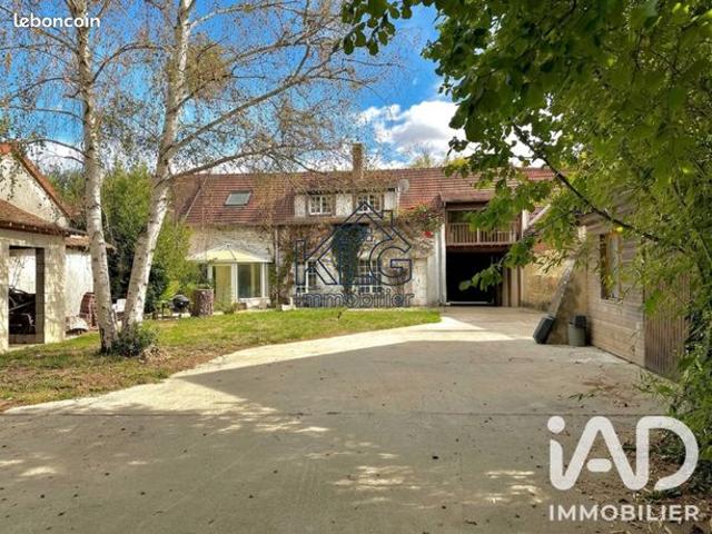 Propriété 5 pièces 138 m²