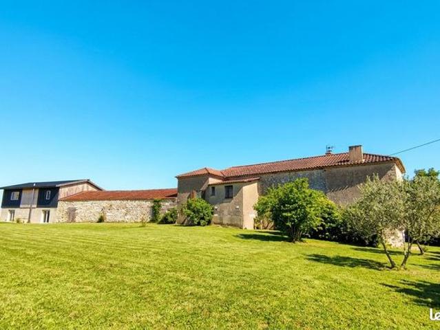 Propriété 5 pièces 138 m²