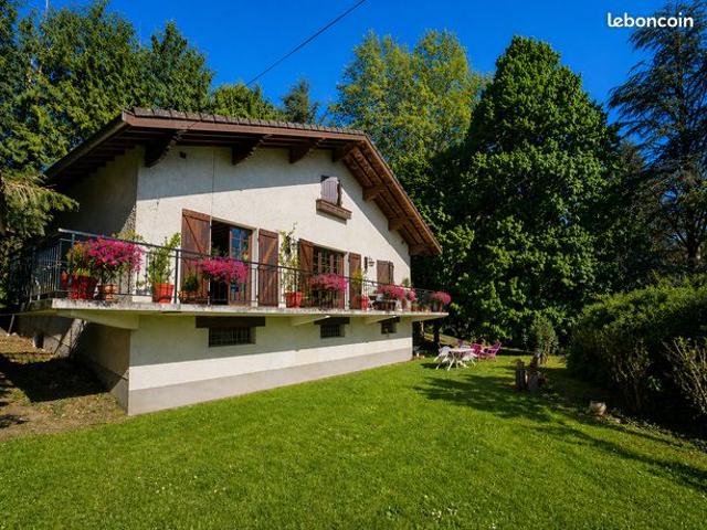 Propriété 5 pièces 138 m²