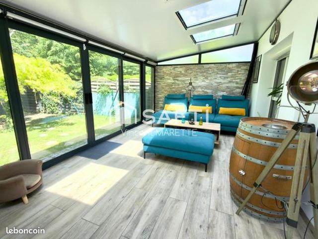 Propriété 5 pièces 130 m²
