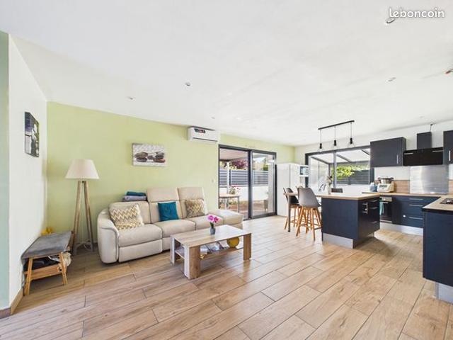 Propriété 5 pièces 130 m²