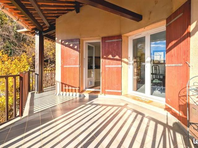 Propriété 5 pièces 130 m²