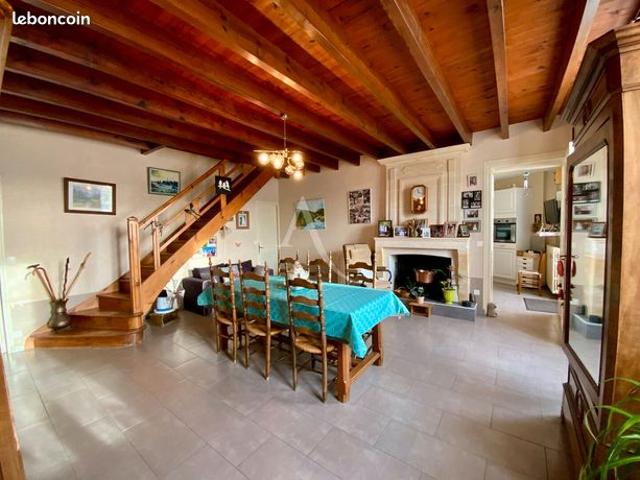Propriété 5 pièces 130 m²