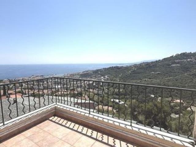 Propriété 5 pièces 130 m²