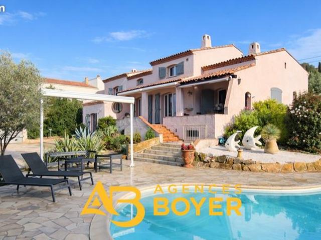 Propriété 5 pièces 130 m²