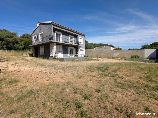 Propriété 5 pièces 130 m²