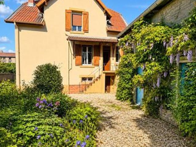 Propriété 5 pièces 130 m²