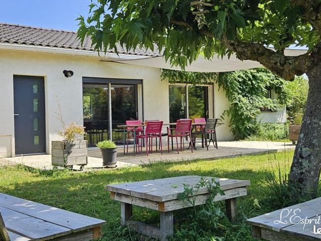 Propriété 5 pièces 130 m²