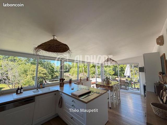 Propriété 5 pièces 130 m²