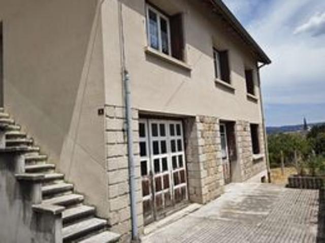 Propriété 5 pièces 130 m²