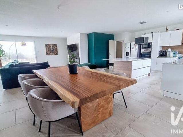 Propriété 5 pièces 131 m²