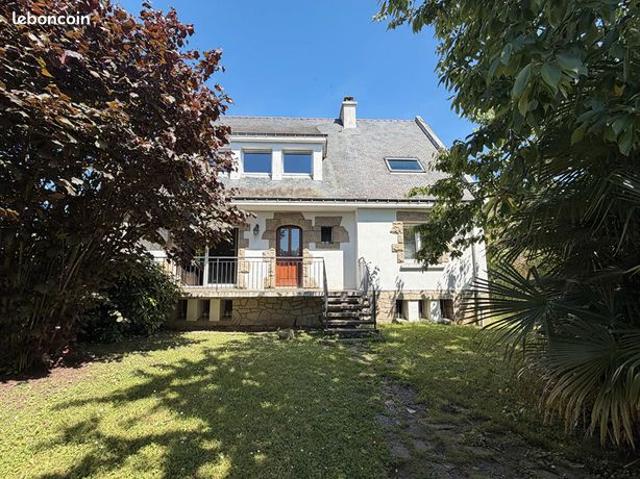 Propriété 5 pièces 131 m²
