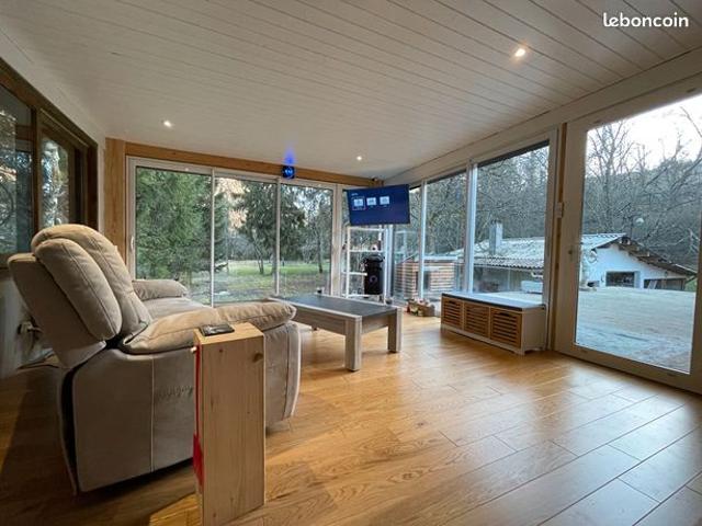 Propriété 5 pièces 131 m²
