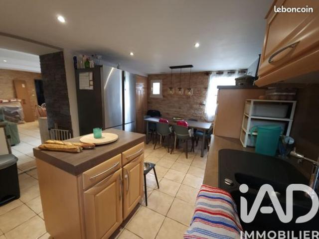 Propriété 5 pièces 132 m²
