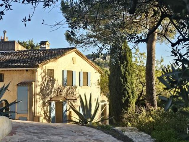 Propriété 5 pièces 132 m²