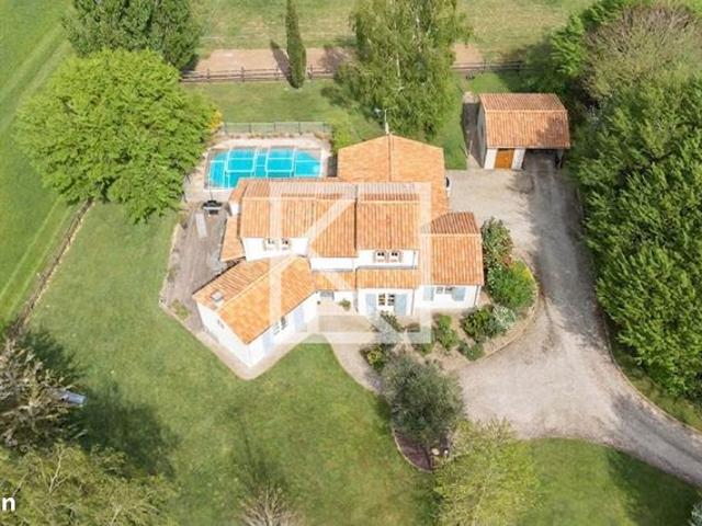 Propriété 5 pièces 133 m²