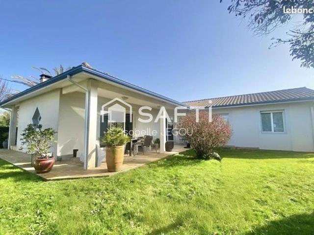 Propriété 5 pièces 133 m²