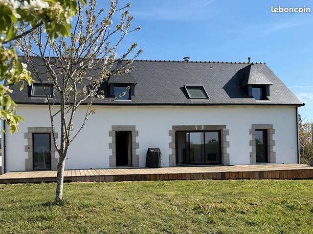 Propriété 5 pièces 144 m²