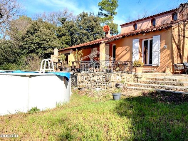 Propriété 5 pièces 144 m²