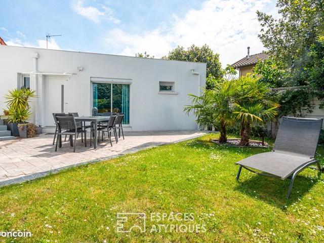 Propriété 5 pièces 144 m²