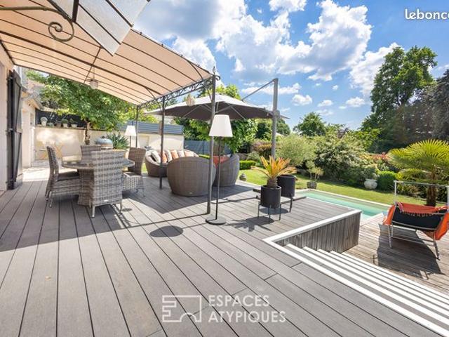 Propriété 5 pièces 145 m²