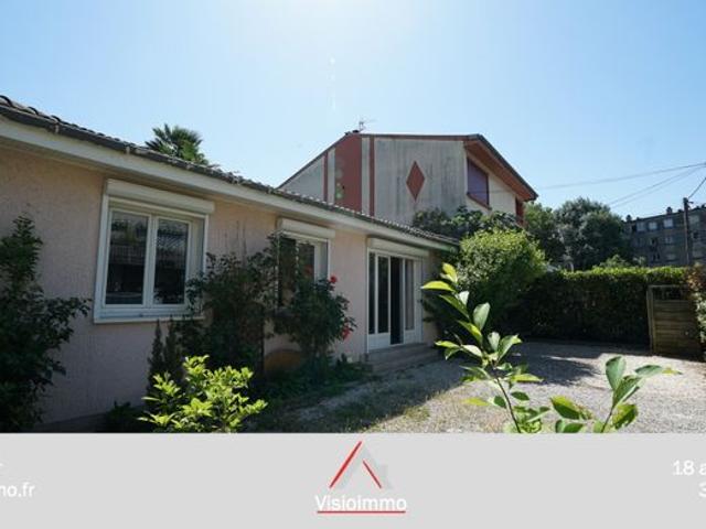 Propriété 5 pièces 145 m²