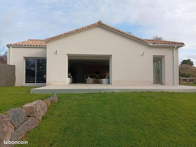 Propriété 5 pièces 145 m²