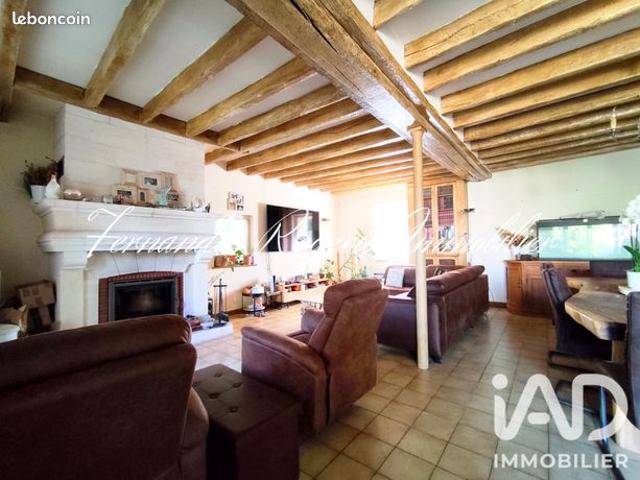 Propriété 5 pièces 145 m²