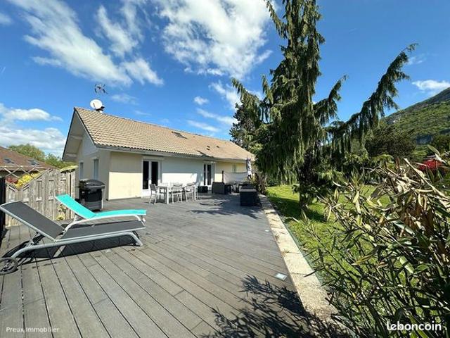 Propriété 5 pièces 146 m²