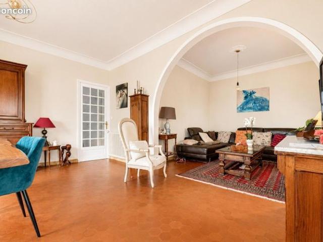 Propriété 5 pièces 146 m²