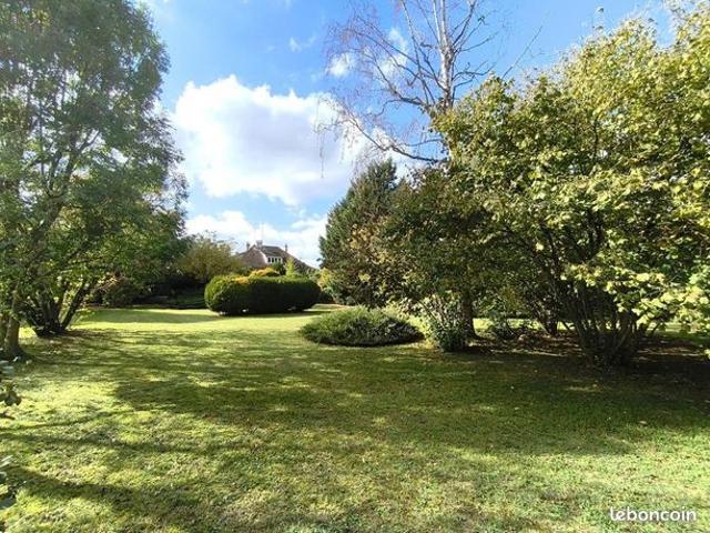 Propriété 5 pièces 146 m²