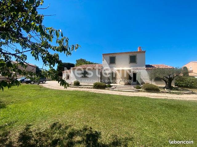 Propriété 5 pièces 147 m²