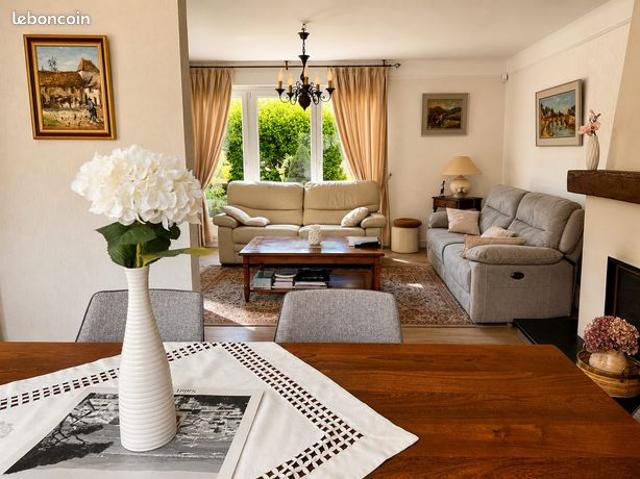 Propriété 5 pièces 148 m²