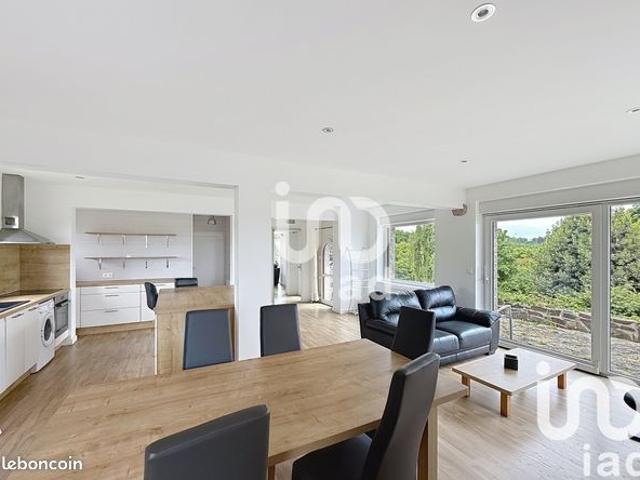 Propriété 5 pièces 148 m²