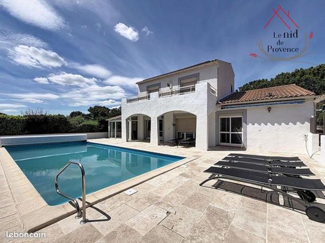 Propriété 5 pièces 148 m²