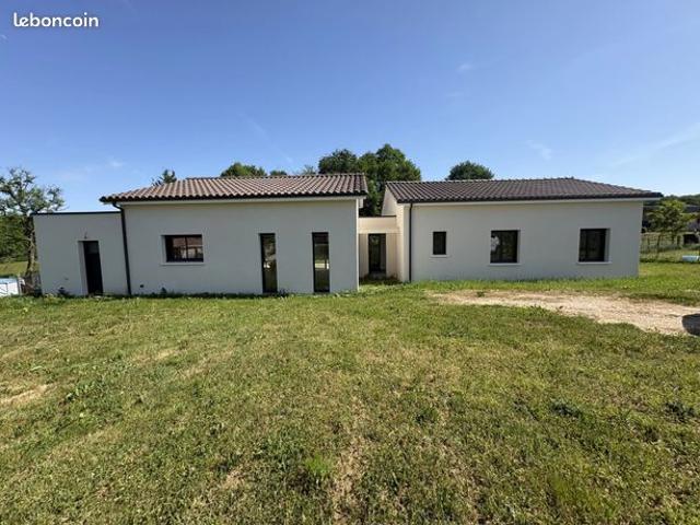 Propriété 5 pièces 148 m²