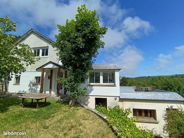 Propriété 5 pièces 149 m²