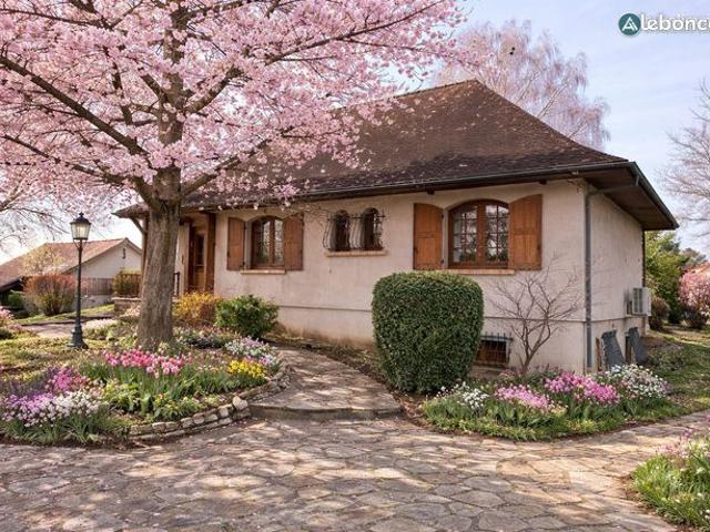 Propriété 5 pièces 149 m²