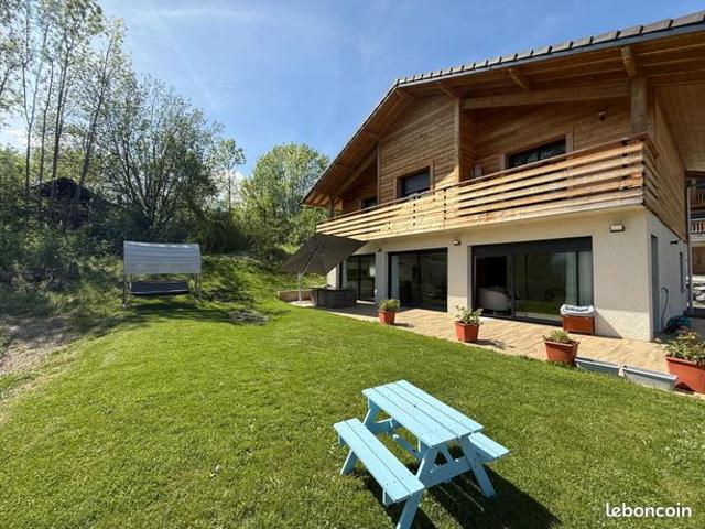 Propriété 5 pièces 149 m²