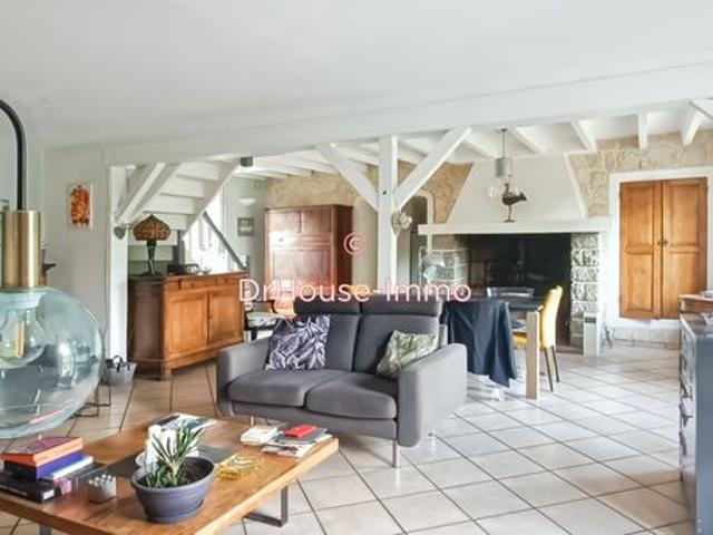 Propriété 5 pièces 140 m²