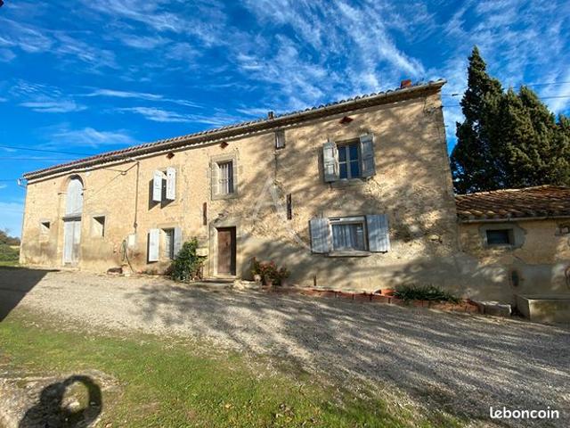 Propriété 5 pièces 140 m²
