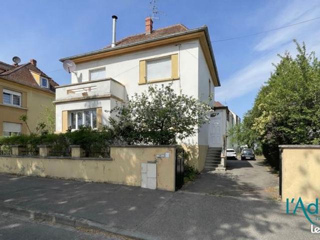 Propriété 5 pièces 140 m²