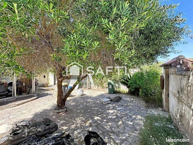 Propriété 5 pièces 140 m²