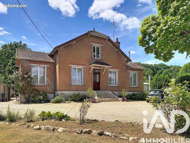 Propriété 5 pièces 140 m²