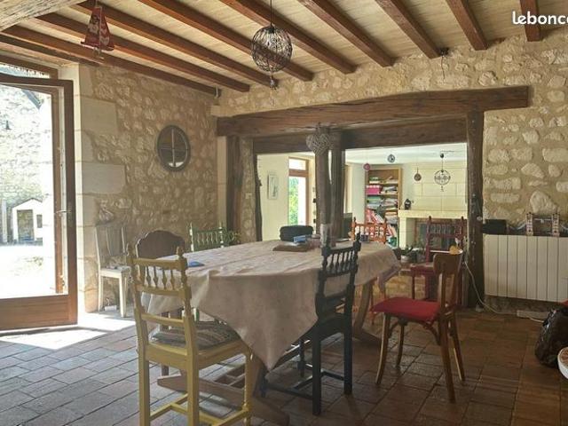 Propriété 5 pièces 140 m²