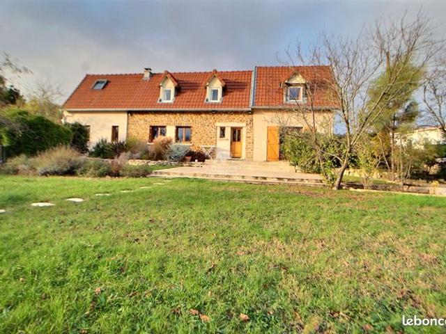 Propriété 5 pièces 140 m²