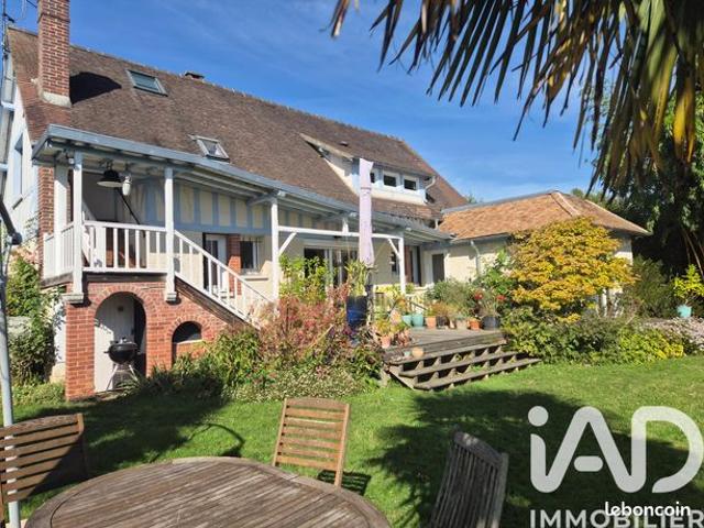 Propriété 5 pièces 140 m²